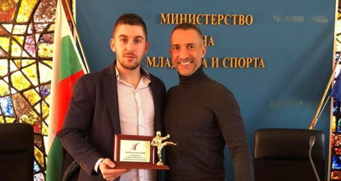 Веселин Димитров от КК „Шурикен“ - Кюстендил, с награда за принос в спорта