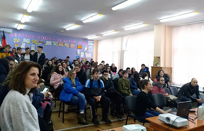 Осем ученици от СУ „Братя Каназиреви“ се завърнаха от Загреб