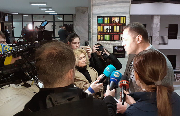 Ексдепутатът Манолев на съд в Благоевград заради къщата за гости