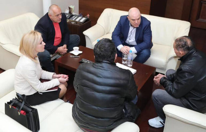 Бащата на убитата Андреа от Галиче се среща с Борисов и Гешев