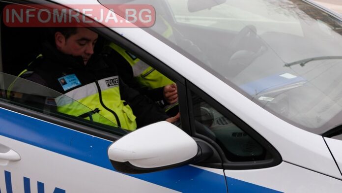 Младежи обраха вендинг автомат в Хаджидимово, разкриха ги
