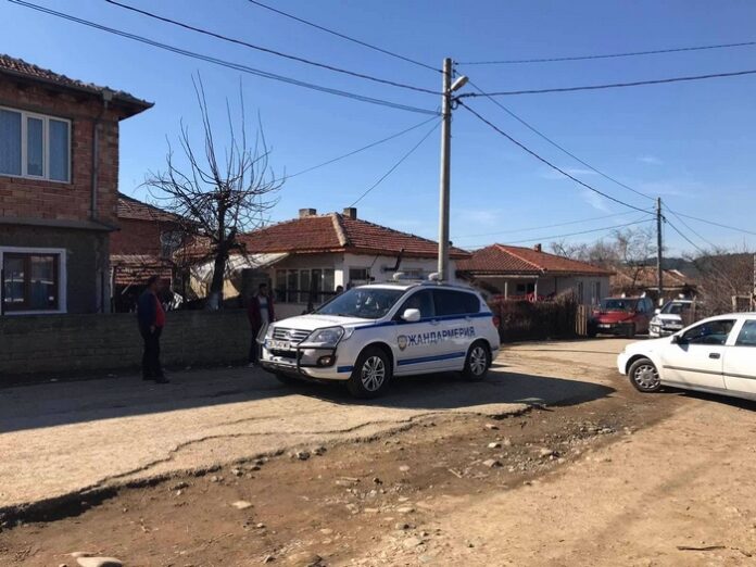 Полиция, жандармерия и прокуратура с поредица акции в станата