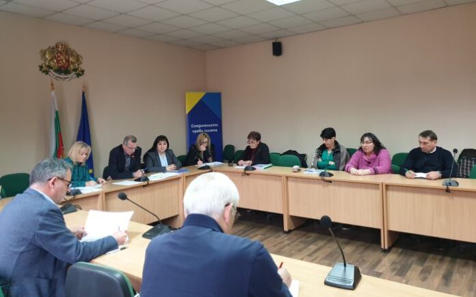 Областната епизоотична комисия прие превантивни мерки срещу Инфлуенца по птиците