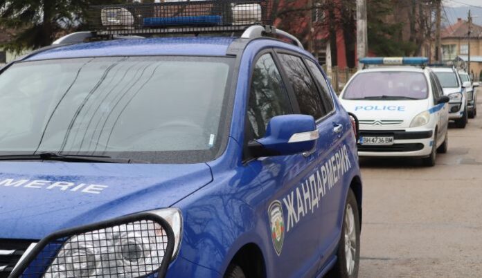 Полицейска акция в Димитровград: Отвлякоха непълнолетно момиче