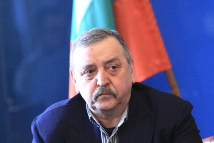 Проф. Кантарджиев: Пикът на коронавируса ще е по Великден