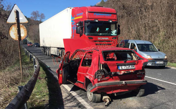 Пуснаха движението по Е-79 в Кресненското дефиле