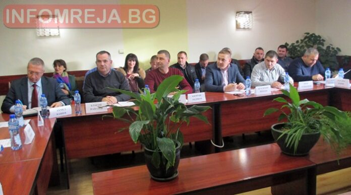 Общинският съвет в Гърмен временно преустановява заседанията си