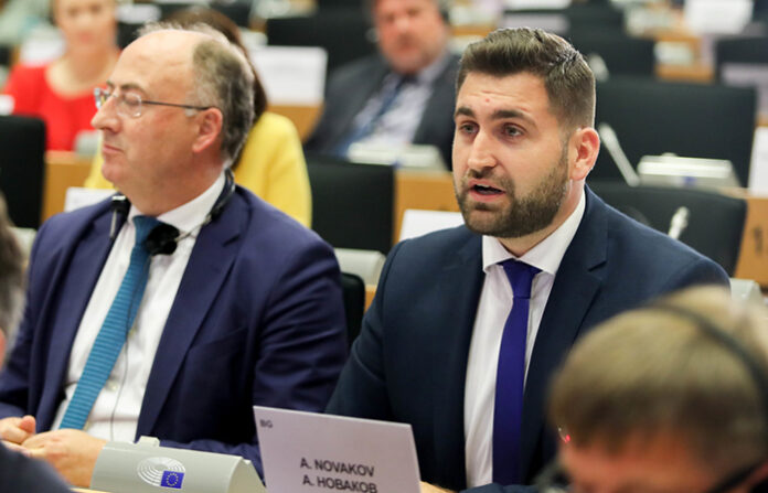 Новаков сезира ЕК за липсващи санитарни условия за шофьорите в Европа
