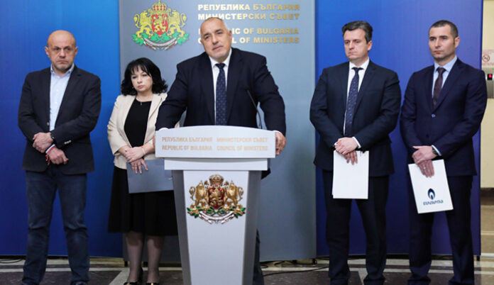 Премиерът: Цената на природния газ за България намалява с над 40 %