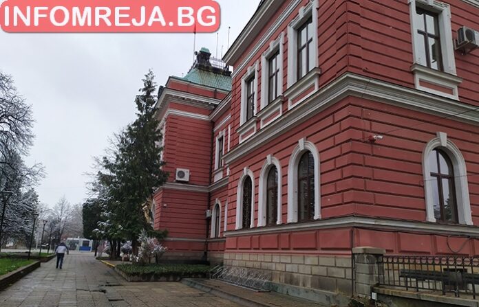 С 300 защитни облекла разполага болницата в Кюстендил