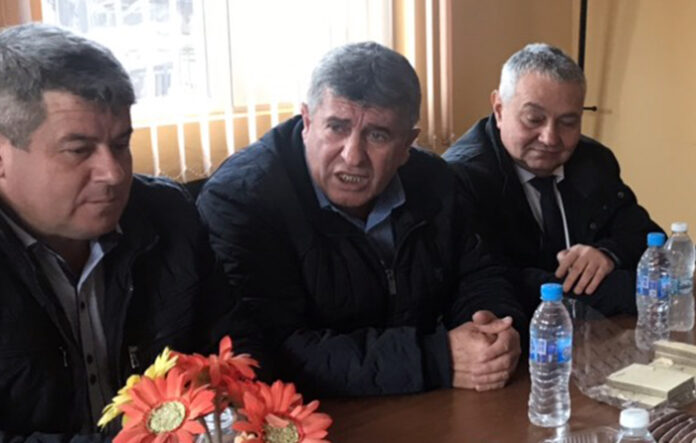 Ръководството на ГЕРБ в Сатовча дари козунаци на нуждаещи се в цялата община