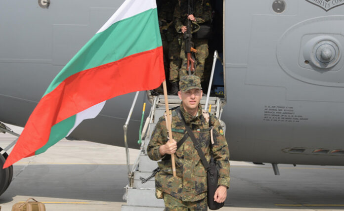 Военнослужещите от 39-ия контингент се завърнаха от Афганистан