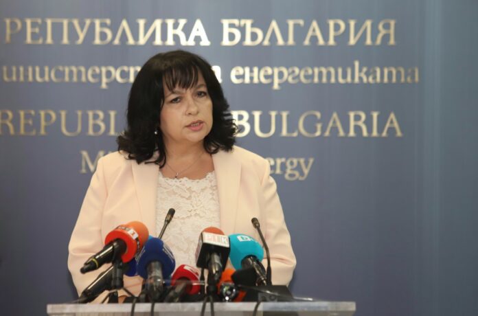 Петкова: Сметките за ток може да се разсрочат с месец