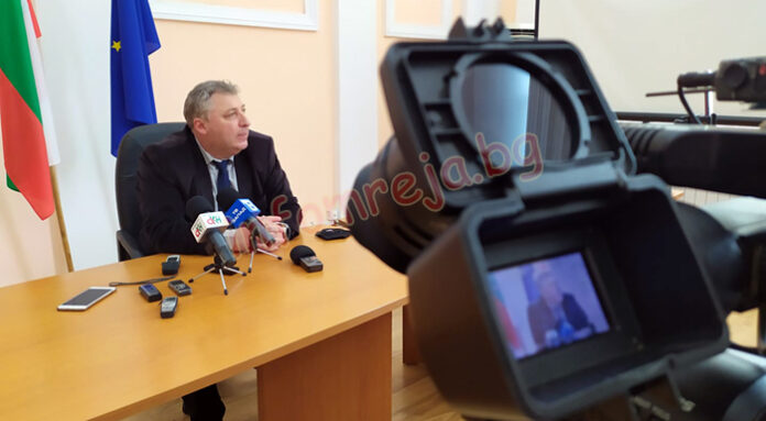 Областният управител Виктор Янев: Няма огнище на коронавирус в шивашка фирма в Кюстендил