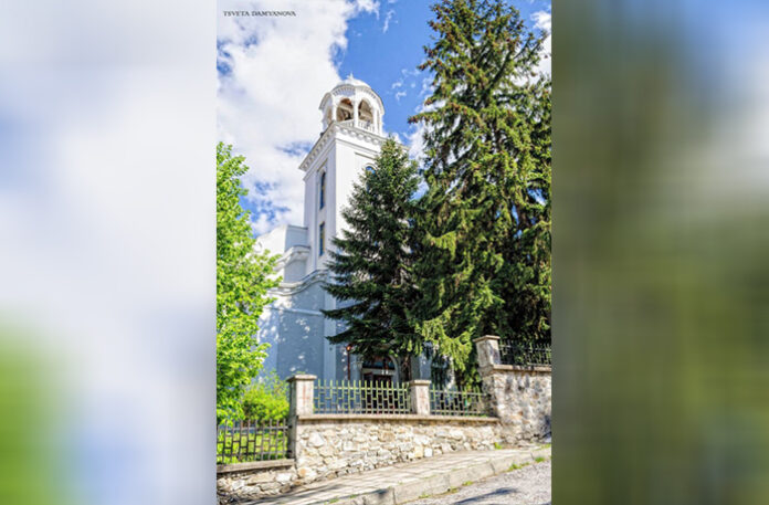 Богослуженията за Великден в Разлог ще бъдат на открито