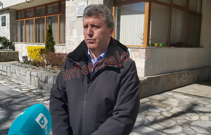 Кметът на Банско: 1000 теста правят на хора, били в пряк досег с външни лица (ВИДЕО)