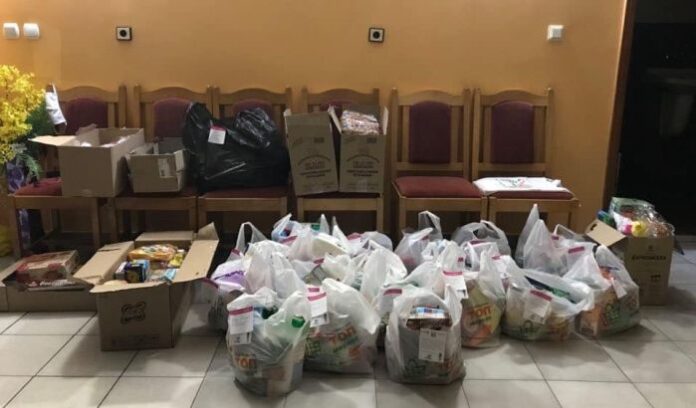 Кампанията „Купи и дари“ достигна до 260 социално слаби в Дупница