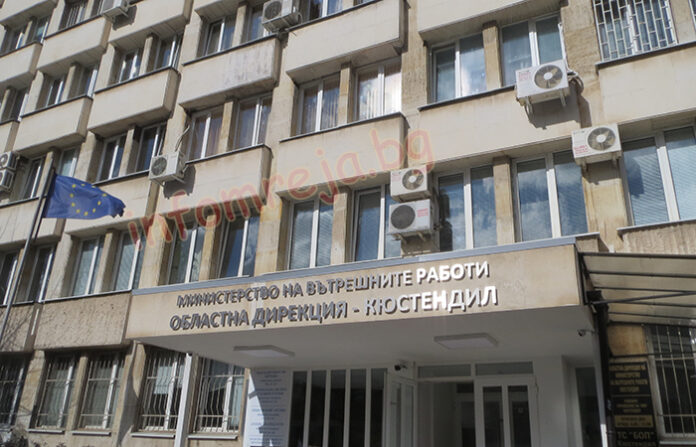 При стриктно спазване на епидемичните мерки обслужват гражданите в ОДМВР