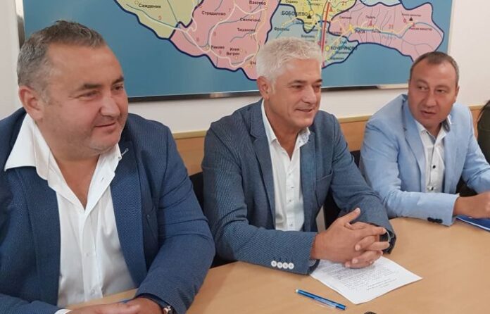 ГЕРБ – Дупница, дари средства на общинската болница