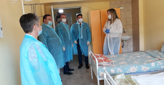 Пеевски с дарения за още две болници