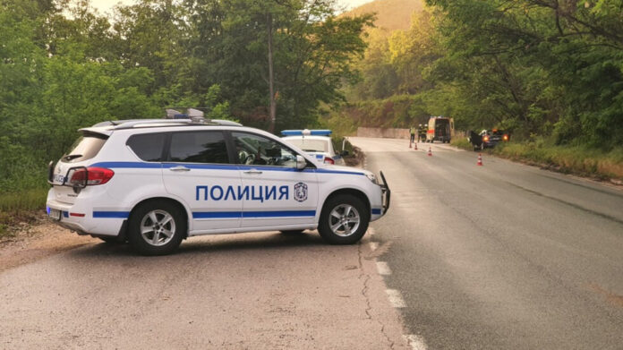 Мъж загина в катастрофа между ТИР и лек автомобил