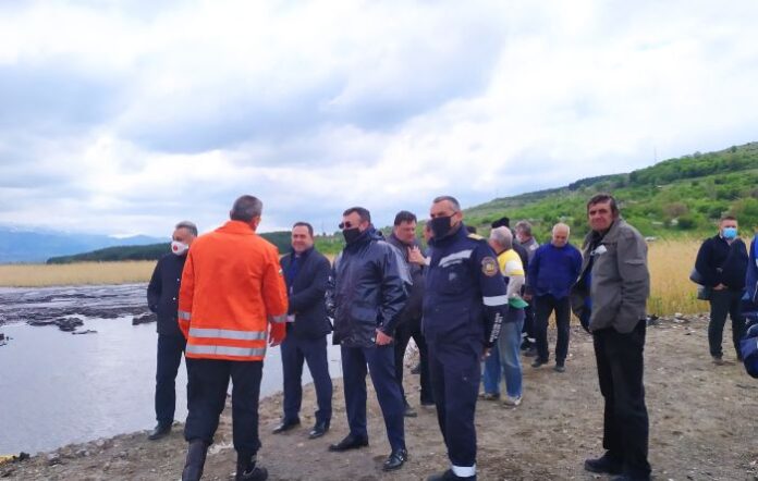 Министър Маринов: Аварията в района на Перник е овладяна