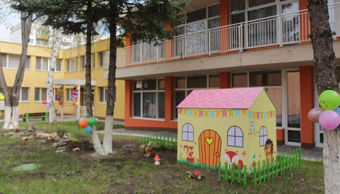 Провериха готовността на детските градини в Благоевград да отворят