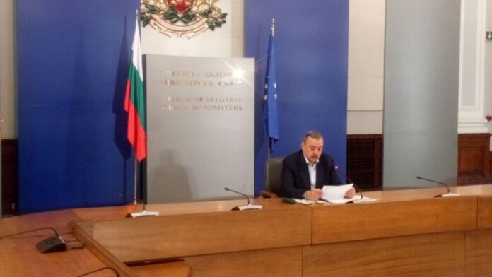 България е на крачка от затихване на пандемията