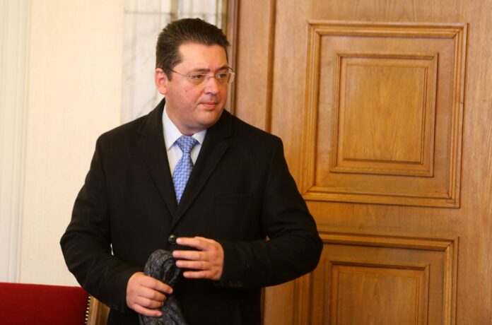 Пламен Бобоков кадрувал дипломати