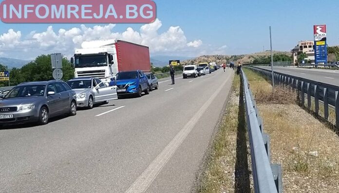 Положението на "Кулата" остава "напечено"