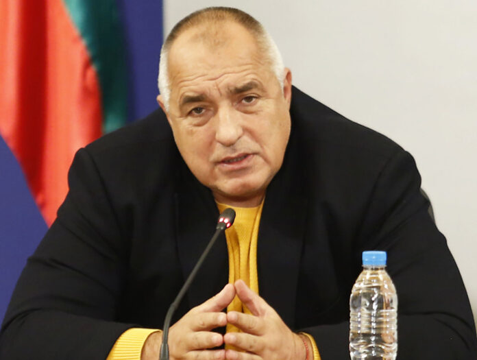 Борисов за снимките: Целта е да ни смачкат психически, а след това ще ни смачкат физически