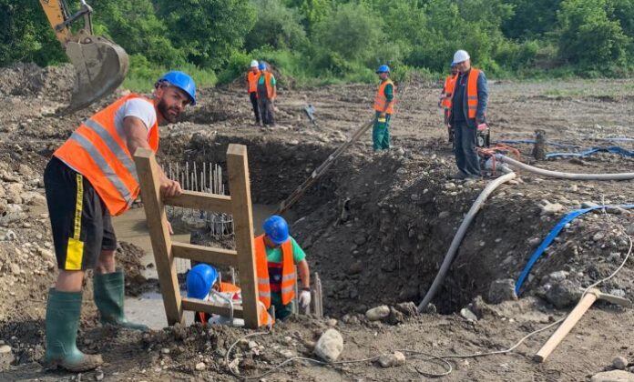 Борисов празнува рожден ден по строежи и магистрали