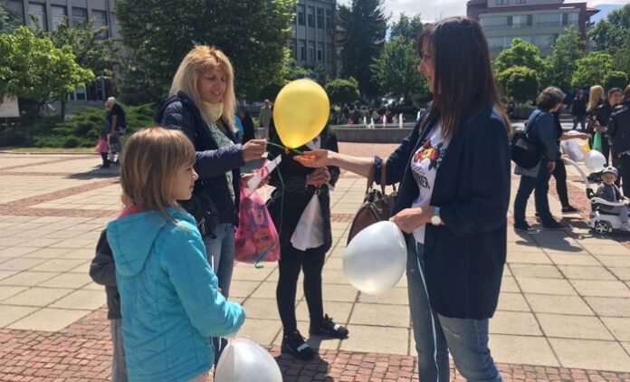 Центровете за обществена подкрепа създадоха празнично настроение на децата в Дупница