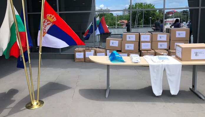 Второ българско дарение бе предадено на болниците в Сърбия за борба с коронавируса