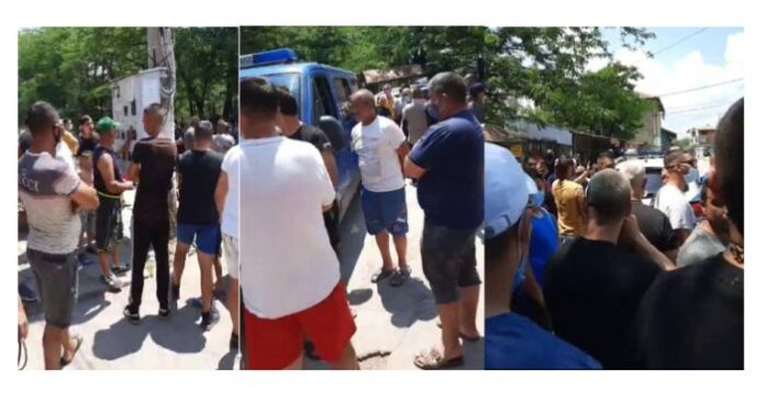 Масово недоволство след удължаване на блокадата в ромския квартал „Изток“