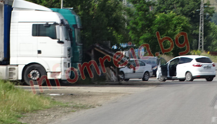 Водачка от Благоевград причини ПТП, отнемайки предимство