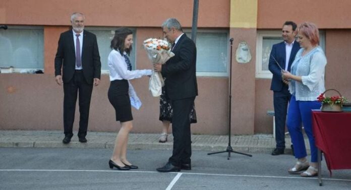 Кметът на Благоевград поздрави абитуриентите от ПМГ "Акад. Сергей Корольов"