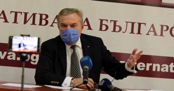 Румен Петков за удължената противоепидемичната обстановка: Вулгарна простащина, която убива бизнеса