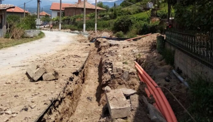 Подменят водопроводната мрежа по ул. „Георги Димитров“ в село Полена