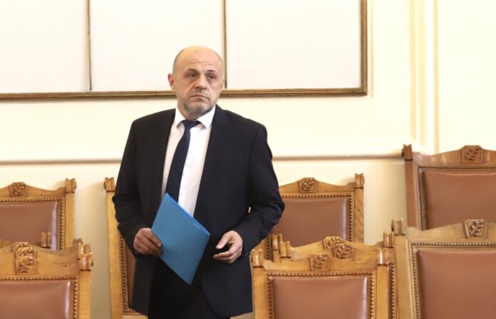 Дончев: Не обмисляме оставка на кабинета