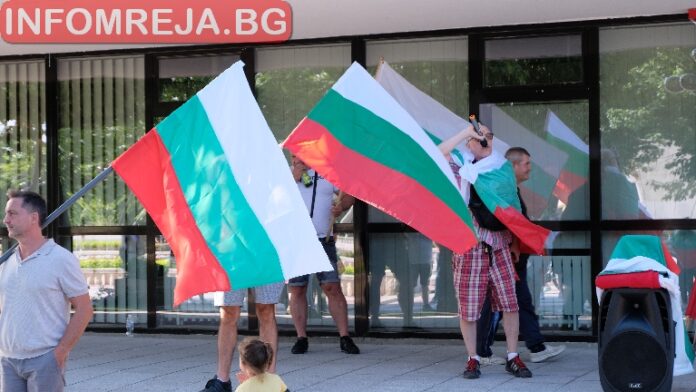 Представители на хазартния бизнес протестираха в София и Благоевград