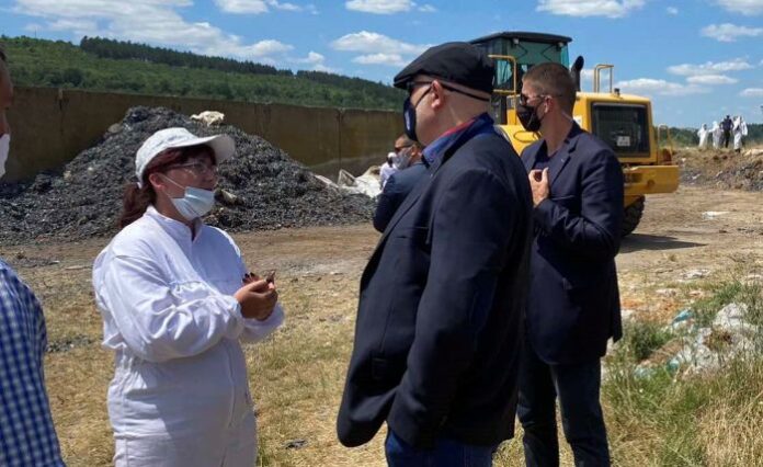 Прокуратурата не се притеснява да разследва Доган, Пеевски