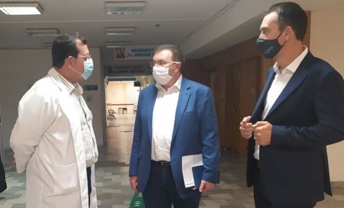 МЗ ще настоява НЗОК да сключва договори и с практиките на медицински сестри и акушерки