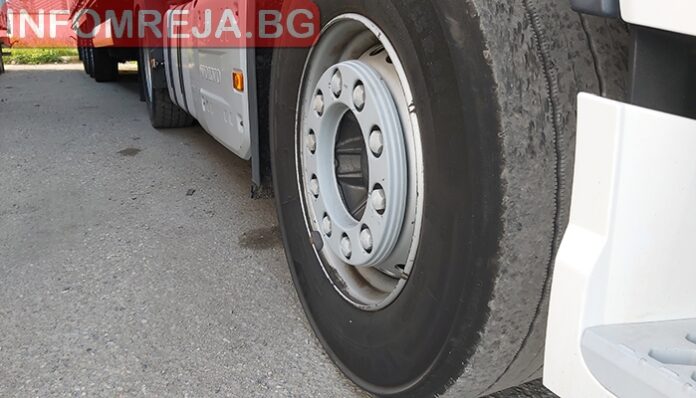 В ареста остава шофьорът, пренесъл през "Кулата" 80 кг канабис