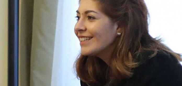 Севделина Арнаудова напуска Министерския съвет