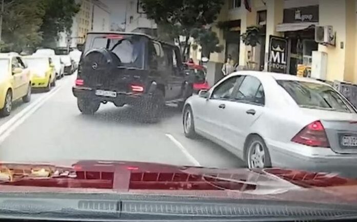 Арестуваха водач, ударил колата на майка с бебе