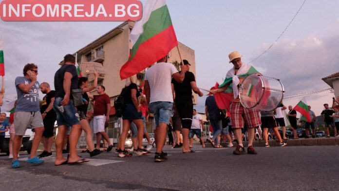 АПИ: Законът забранява демонстрации на пътя