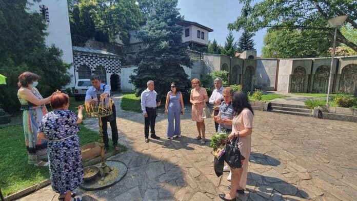 Големи курбани на Голяма Богородица в Благоевград