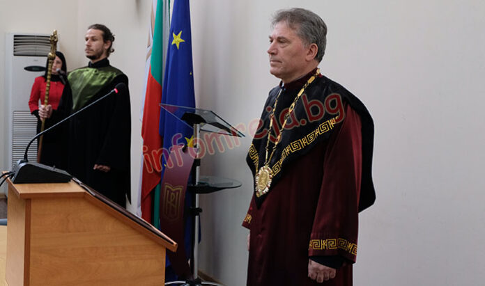 Ректорът на ЮЗУ: Заплатата ми като преподавател и като ректор е 4800 лв.