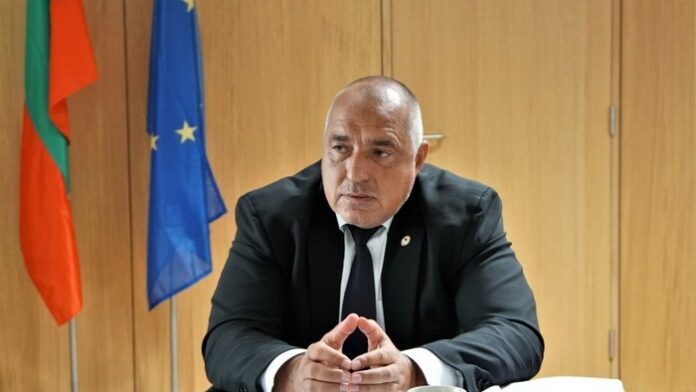 Борисов искал да подаде оставка, членовете на партията му не давали
